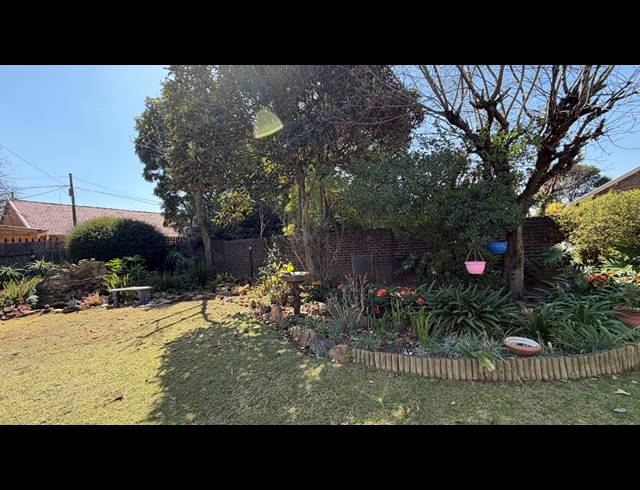 4 BEDROOM FREESTANDING FOR SALE IN FARRARMERE